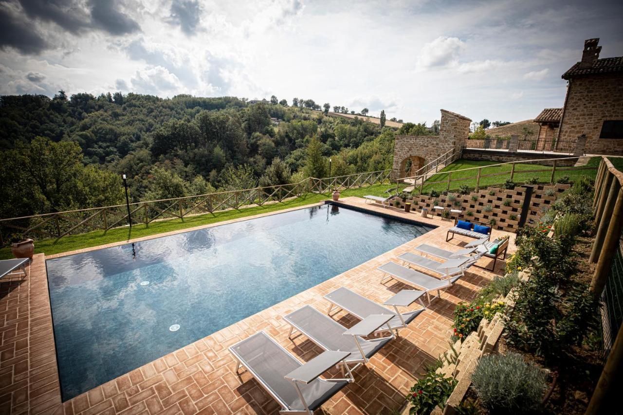 Villa Ermelinda - Piscina Privata E Jacuzzi Castelraimondo Exterior photo